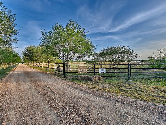 2nd image of 5255 Ganske Rd