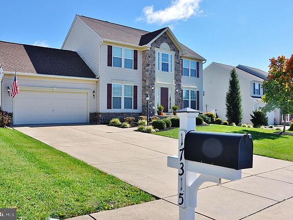 3rd image of 17315 Kennebeck Ln