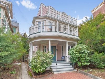 2 Potter Park #1, Cambridge, MA, 02138