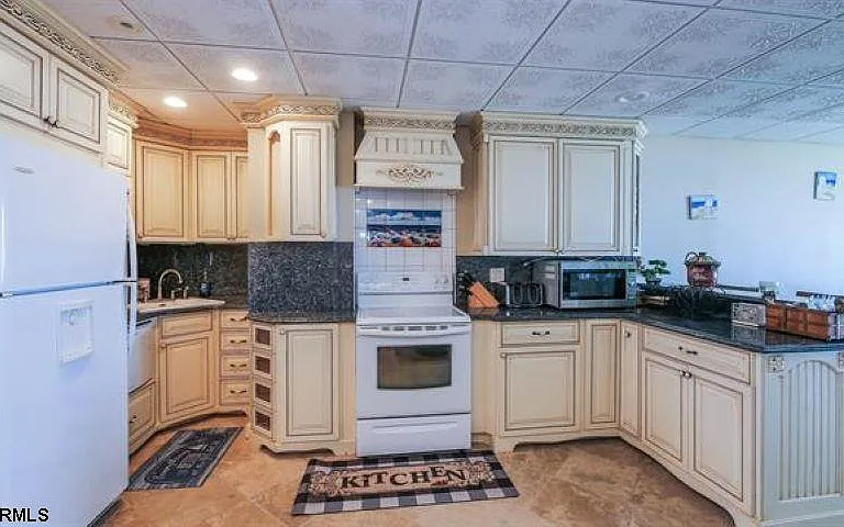 101 S Raleigh Ave #929-930-931 — Photo 4