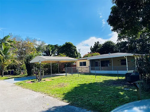 6234 Hayes St Photo 1