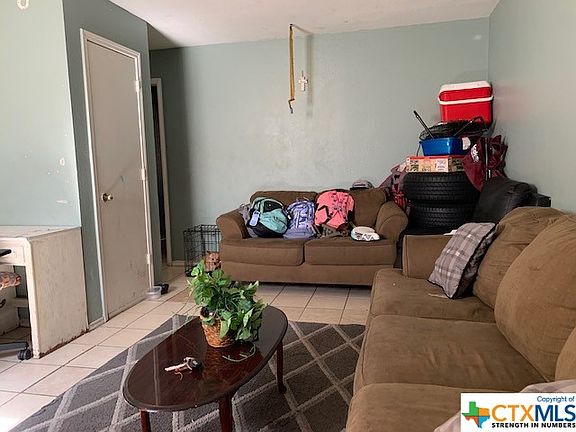 2nd image of 1601 Benttree Dr