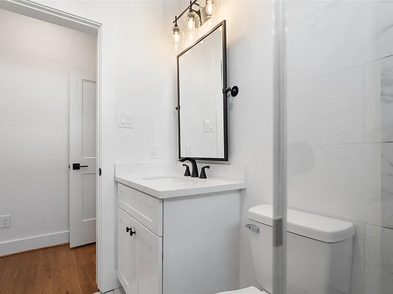 1120 Hogan St — Photo 22