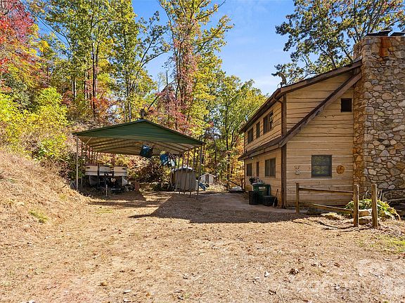 4th image of 310 Log Gap Rd