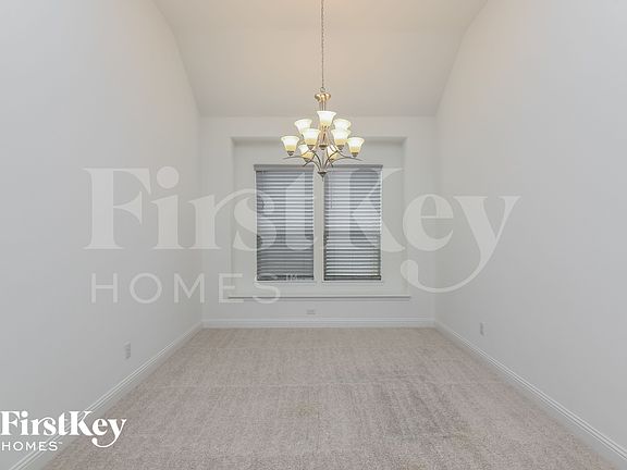 5th image of 2916 Kirkwood Dr