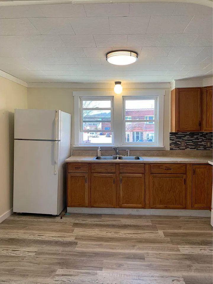 209 Church Rd — Photo 3