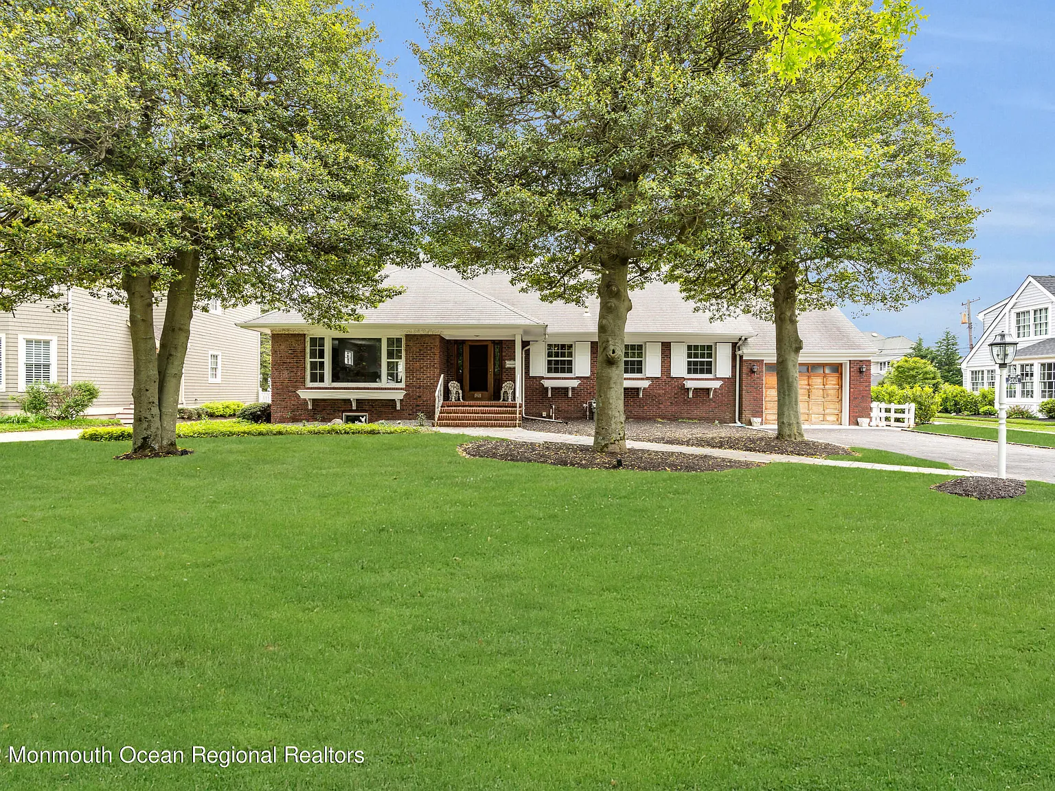 4 bed, 2860 sqft, $3,500 — Photo 3
