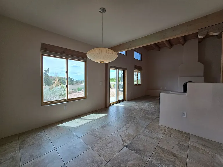 4 Inez Ct — Photo 4