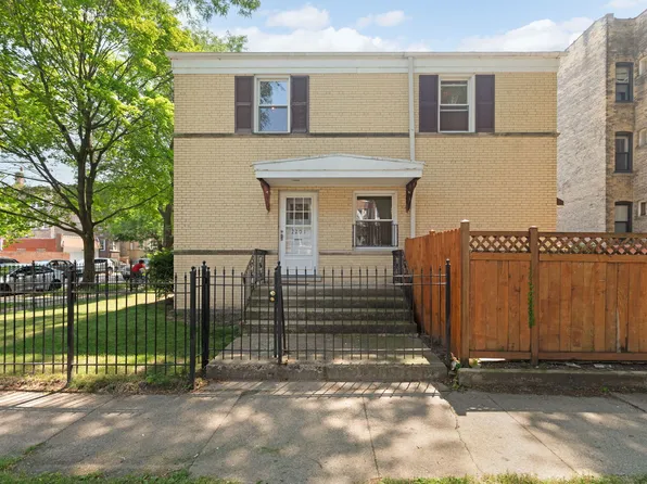 2201 W Arthur Ave, Chicago, IL 60645