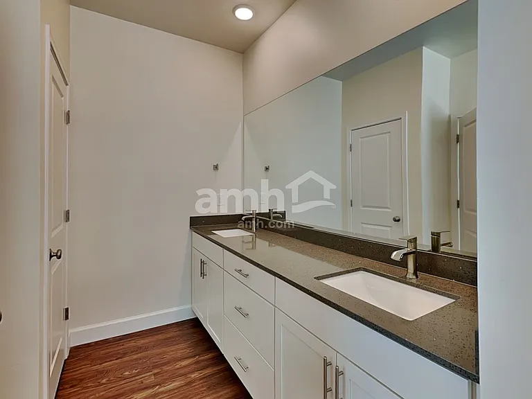 2705 W 3290 S — Photo 12