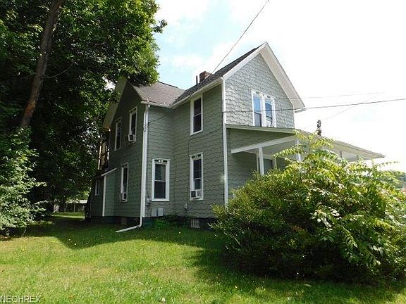 2nd image of 425-425 1/2 Fairchild Ave