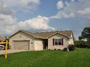 1386 Harvest Moon Dr, Neenah, WI 54956