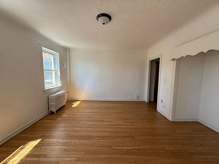 King Edward Annex Apartments — Photo 55
