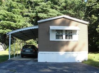 7 Buddy St, Hooksett, NH 03106