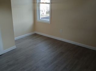 232 Burnside Ave #3R, Woonsocket, RI 02895
