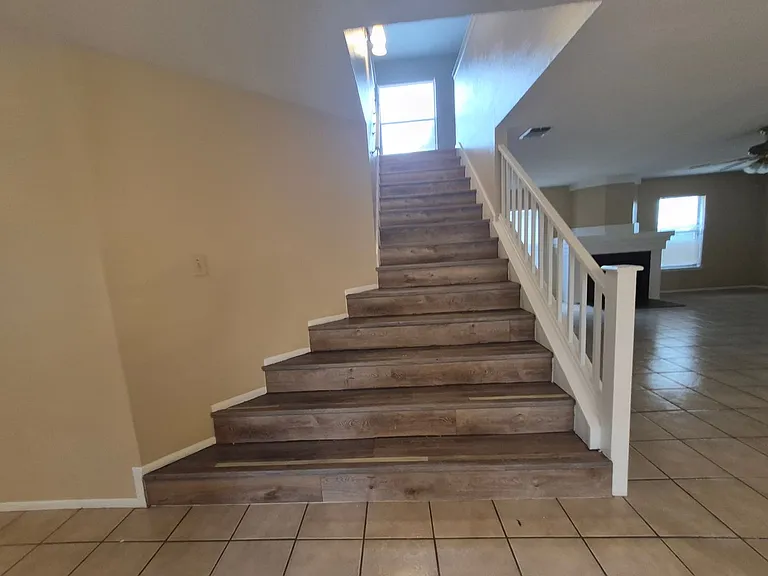 7314 Justino Trl — Photo 26