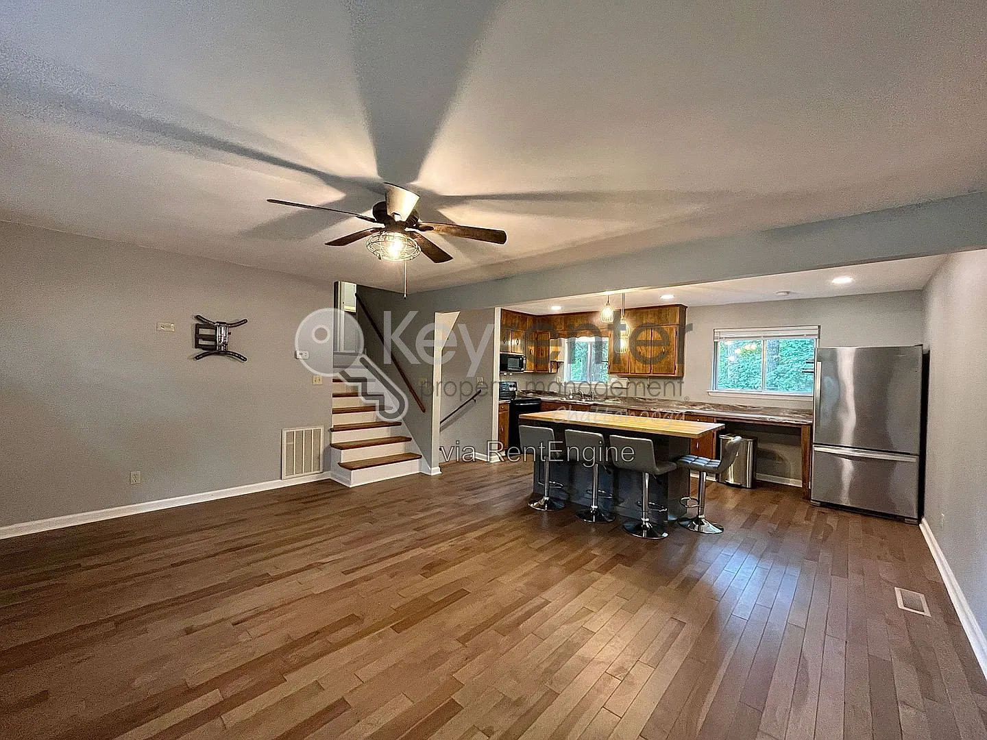 3 bed, 2.0 bath, 1440 sqft, $1,825 — Photo 3