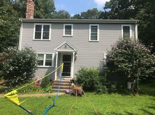 907-909 Bedford St, Whitman, MA 02382