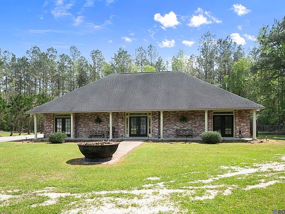 3rd image of 29550 Horseshoe Rd