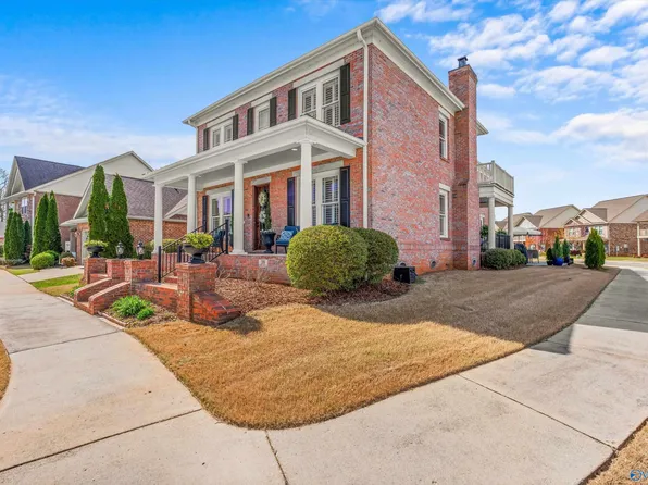 38 Cypress Grove Ln SW, Huntsville, AL 35824