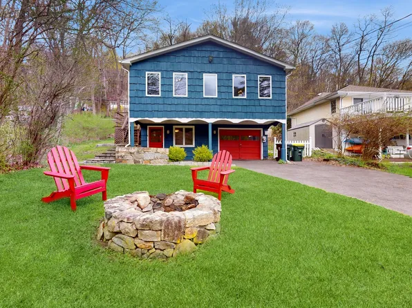 14 Lavelle Avenue, New Fairfield, CT 06812