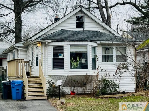 214 Center St, Metuchen, NJ 08840