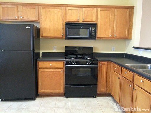 4th image of 95 Pearl Chambers Dr