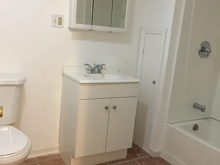 102 Grove St — Photo 1