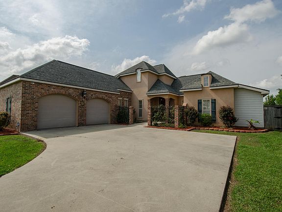 3rd image of 306 Grand Lake Dr