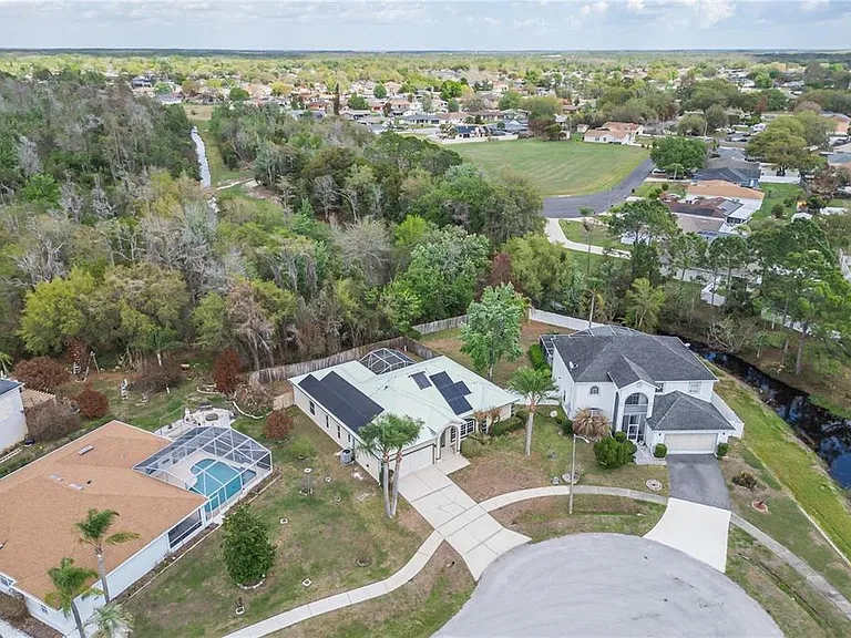 603 Pinehurst Ct — Photo 47