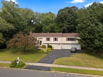 40 Abbey Court, Cheshire, CT, 06410