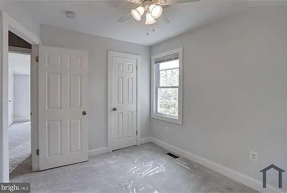 3 bed, 834 sqft, $3,650 — Photo 4
