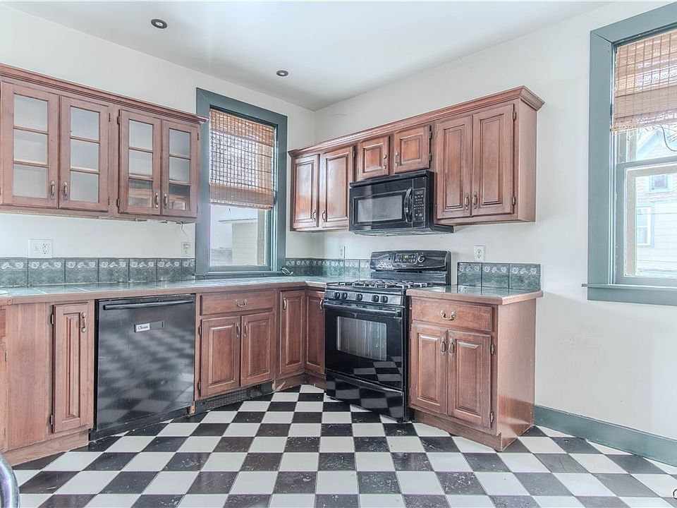 16th image of this home