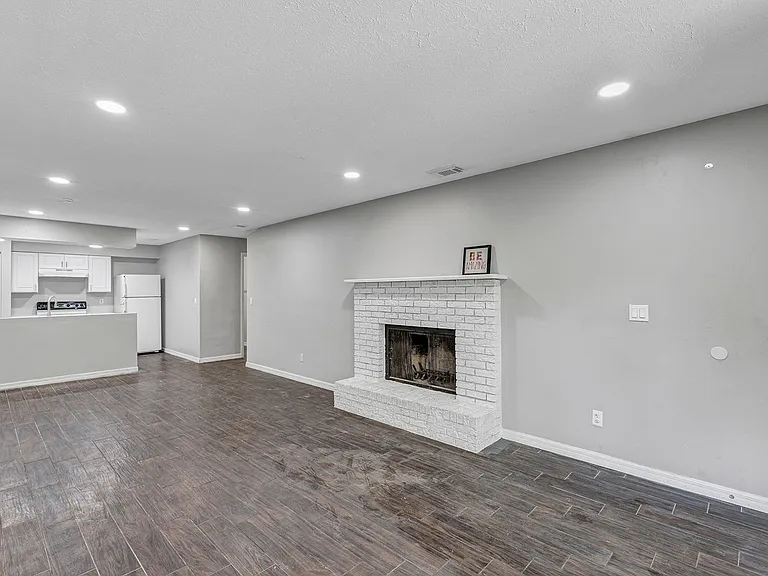3990 SE 17th Ct — Photo 7