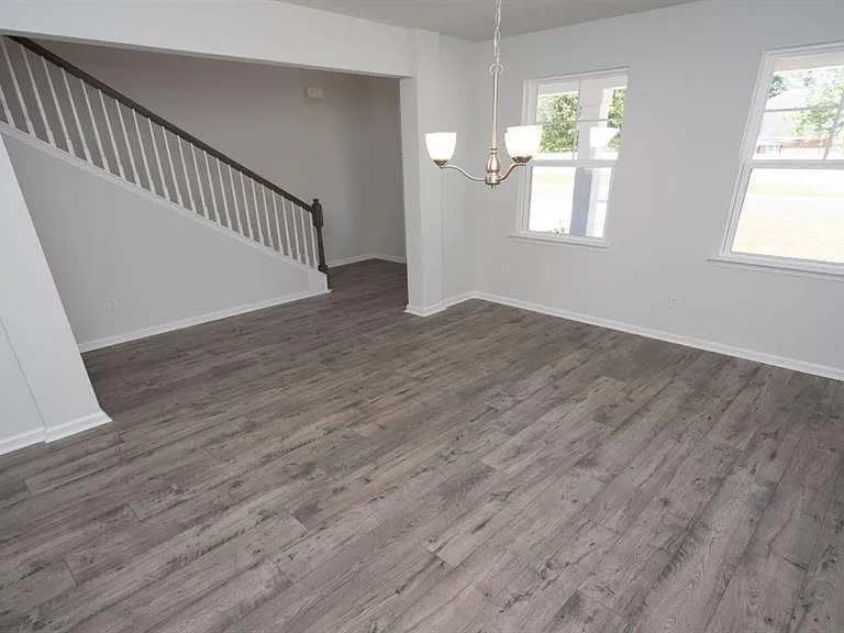 654 Sadlers Creek Ct — Photo 14