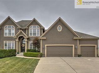 1401 SW Whistle Dr, Lees Summit, MO 64082