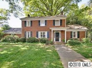 630 Llewellyn Pl, Charlotte, NC 28207