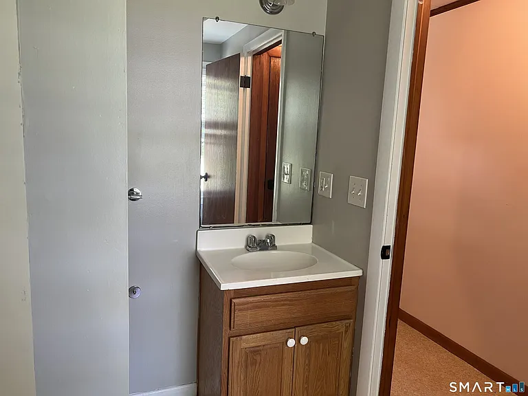37 Pearl St #B — Photo 20
