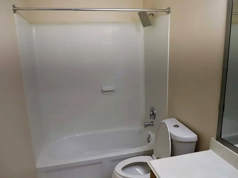 7407 Saxon Hill Ln — Photo 26