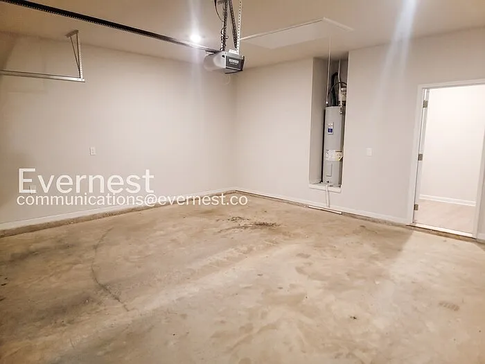 118 Culver St — Photo 24