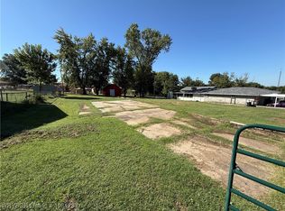 111 Ruth Dr, Arkoma, OK 74901