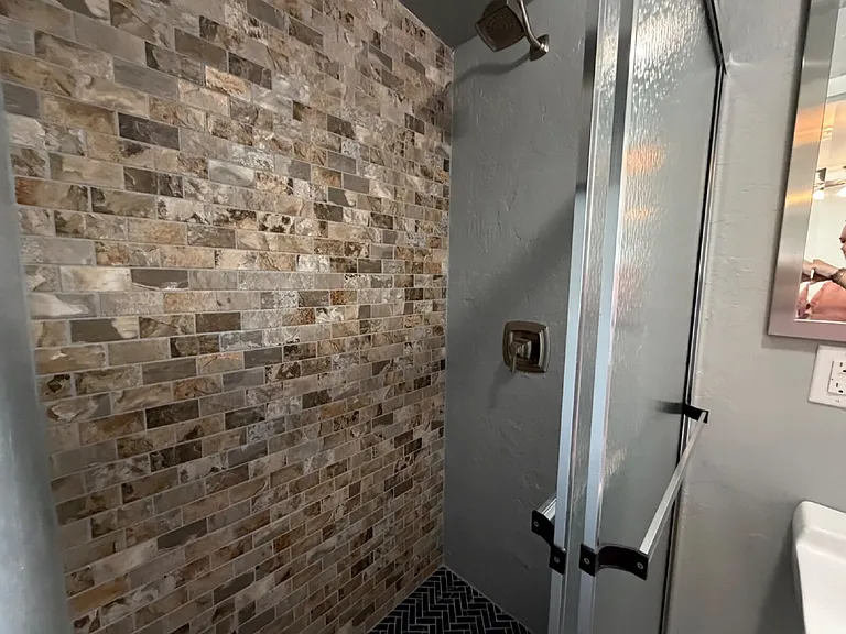 8513 Herbison Ave — Photo 9