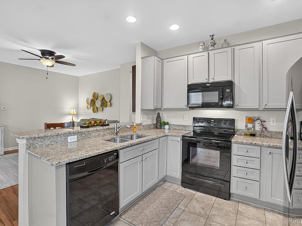9397 Sand Hill Dr, photo 14