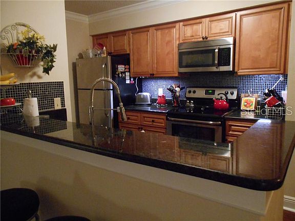 2nd image of 9481 Highland Oak Dr Unit 811