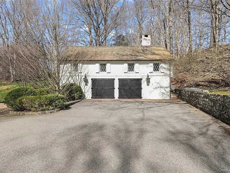269 Stone Hill Rd — Photo 35
