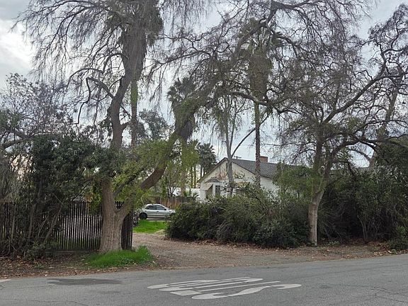 3rd image of 2525 Avenida Escuela