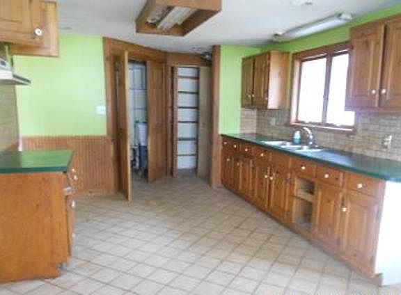 4th image of 1679 Evergreen Dr
