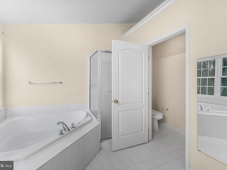 43729 Stoke Chapel Ter — Photo 35