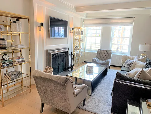 Rented by Douglas Elliman | media 7