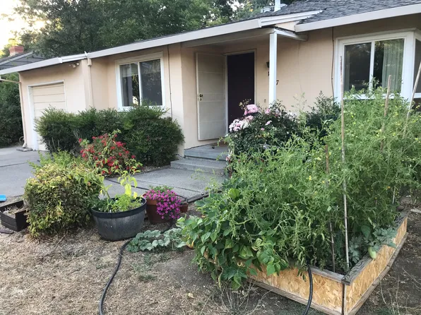 1047 Miller Dr, Davis, CA 95616